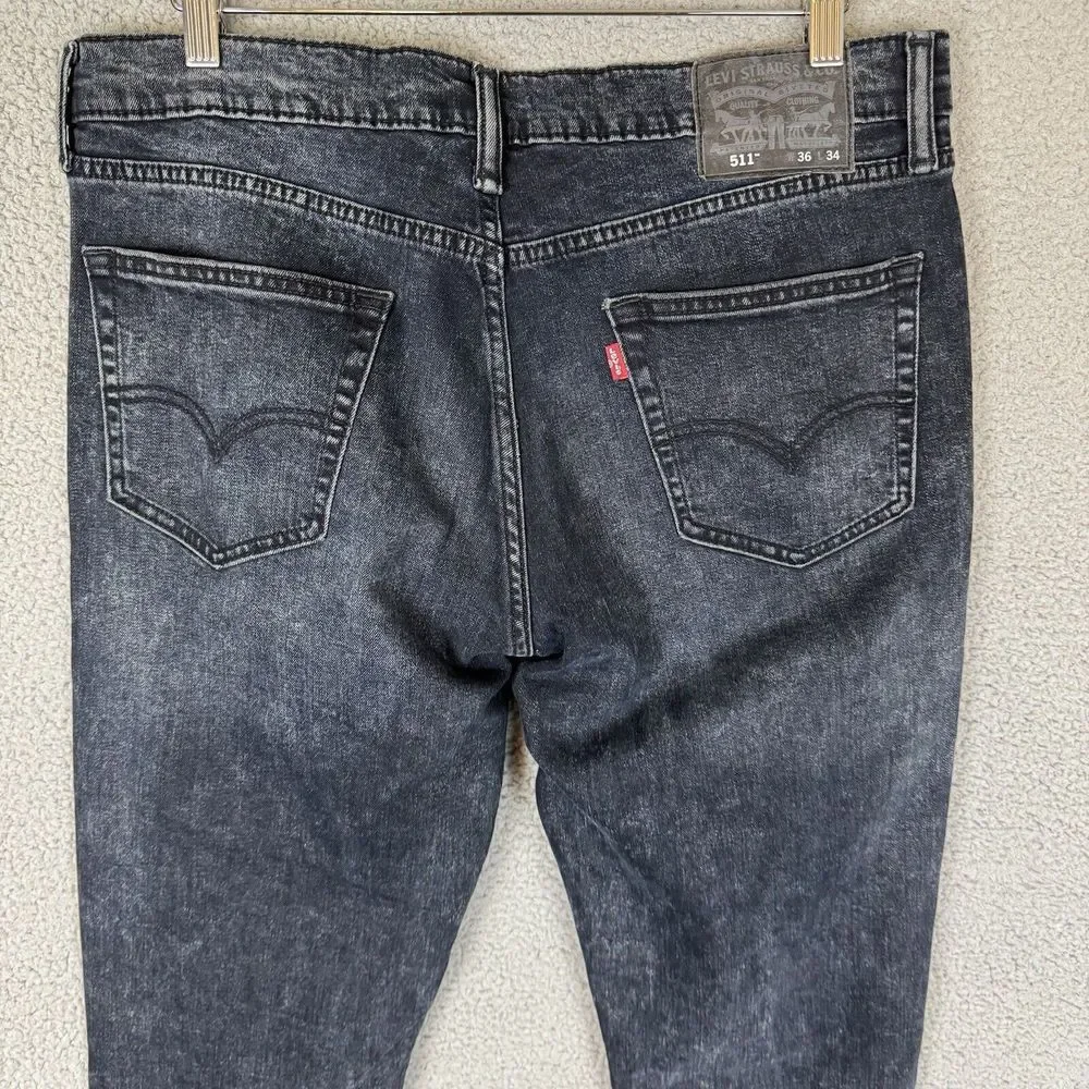 Levis very good